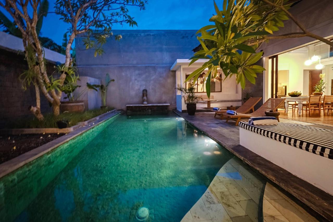 Bias Villa Seminyak Eksteriør billede